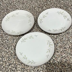 St Regis Japan White Silver Dinnerware 6 1/4 In Salad Dessert Leaf Pattern Set 3